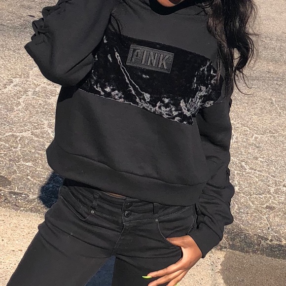 vs pink cropped hoodie - Picture 2 of 2